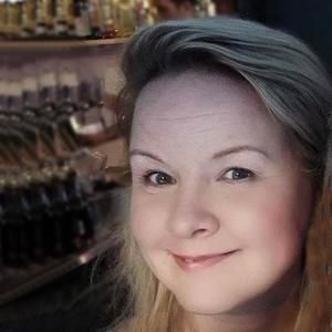 Meet your Posher, Ariela